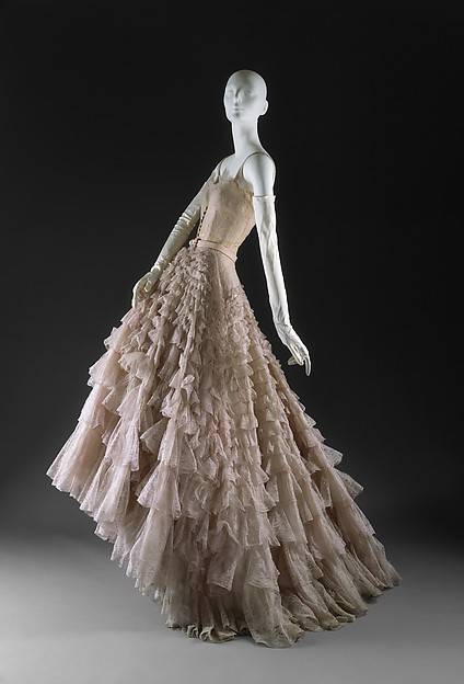 40,50年代的迪奥的礼服.(现收藏在美国大都会博物馆) 服装设计 设计